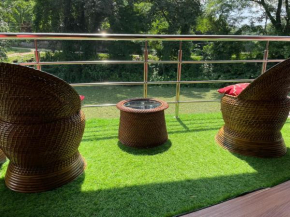 Lake Vista Home Stay